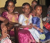 Jeunes filles en bazin, bamako